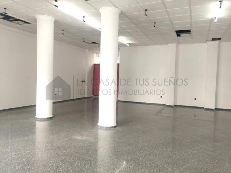Commercial for sale in Elda - € 135,000 (Ref: 9847466)