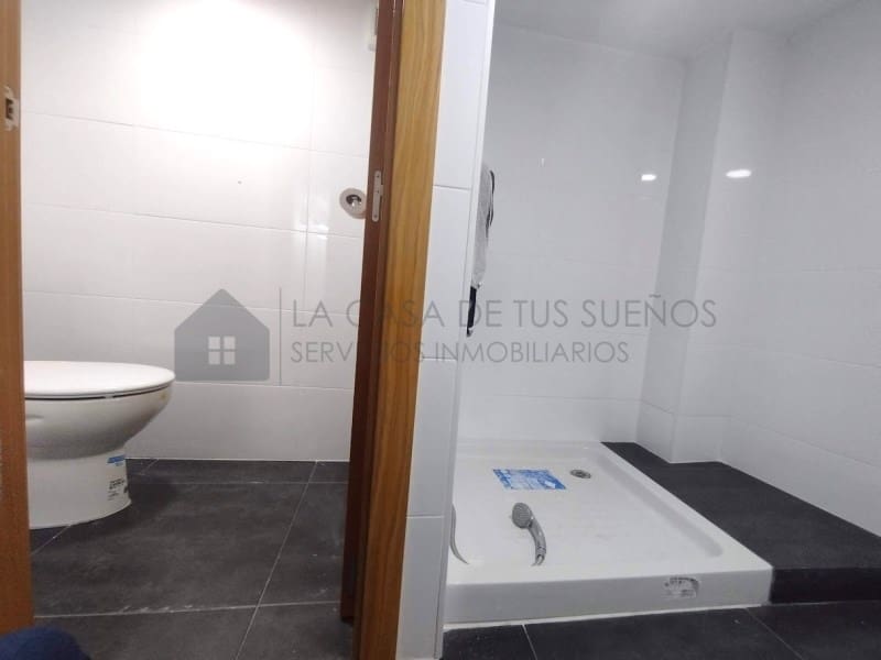 Commercial for sale in Elda - € 135,000 (Ref: 9847466)