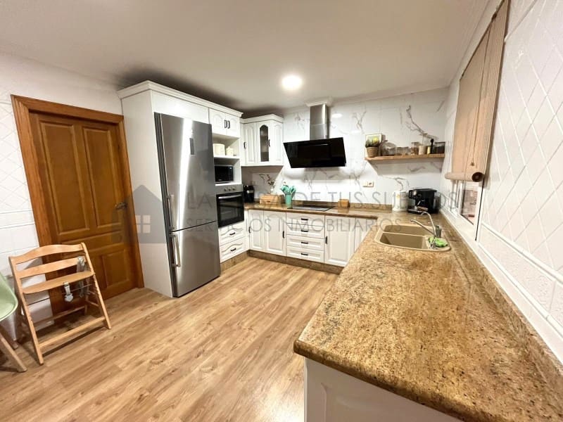 4 bedroom Townhouse for sale in Monovar / Monover - € 229,000 (Ref: 9847468)