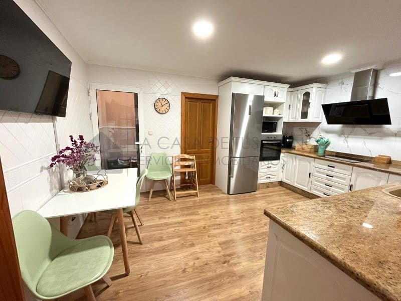 4 bedroom Townhouse for sale in Monovar / Monover - € 229,000 (Ref: 9847468)