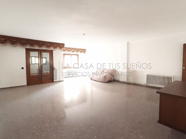 5 slaapkamer Flat te koop in Sax - € 157.000 (Ref: 9847474)