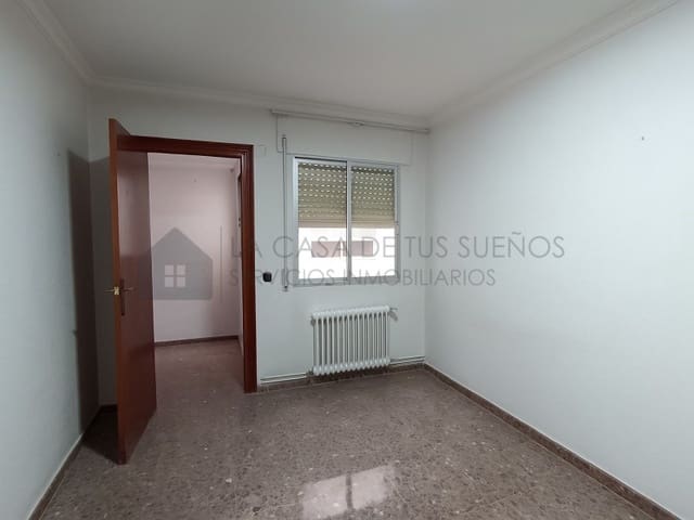 5 slaapkamer Flat te koop in Sax - € 157.000 (Ref: 9847474)