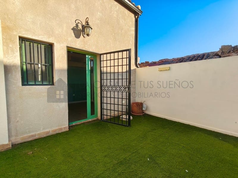 3 soverom Finca/Herregård til salgs i Pinoso - € 129 000 (Ref: 9847475)