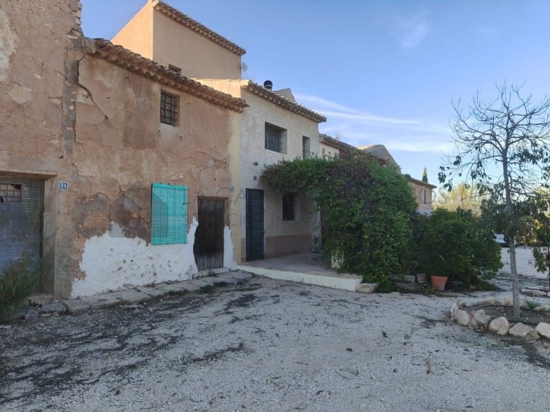 3 soverom Finca/Herregård til salgs i Pinoso - € 129 000 (Ref: 9847475)