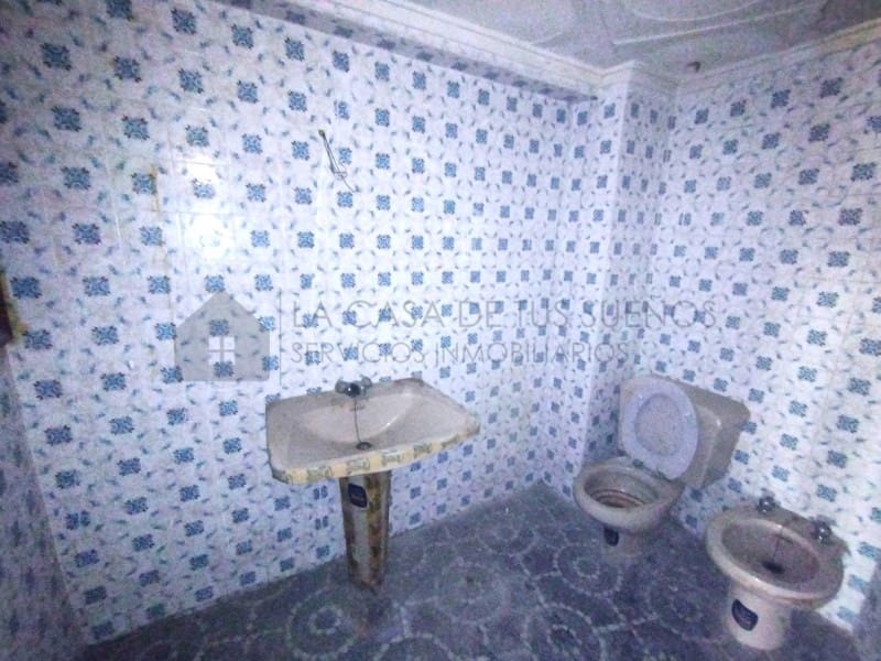 4 bedroom Flat for sale in Sax - € 95,000 (Ref: 9847478)