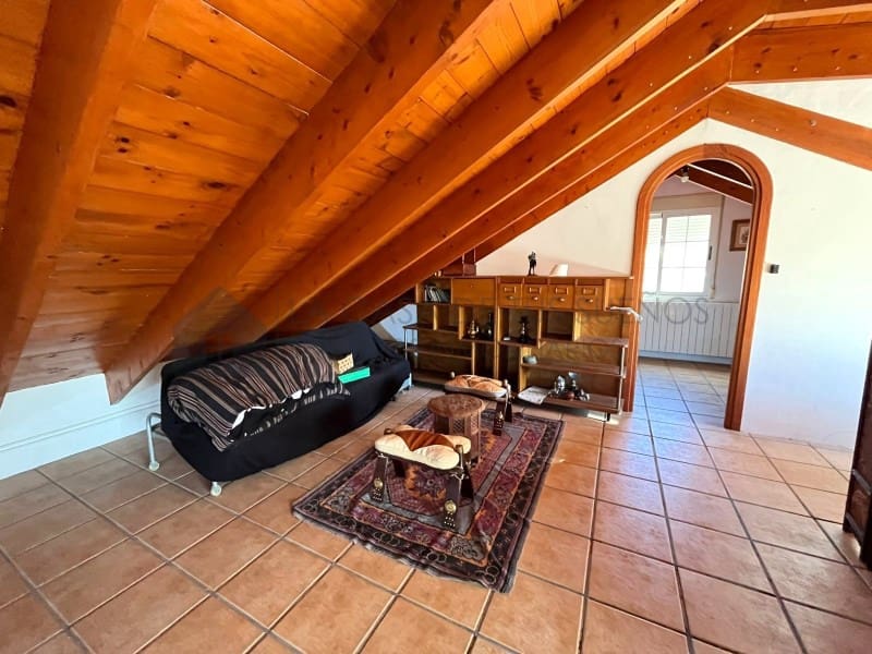 5 soverom Hus til salgs i Pinoso med garasje - € 345 000 (Ref: 9847479)