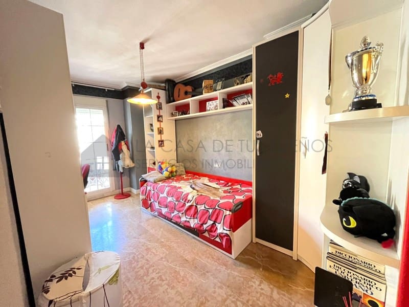 5 soverom Hus til salgs i Pinoso med garasje - € 345 000 (Ref: 9847479)