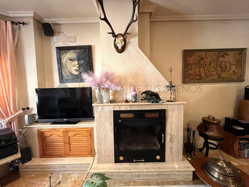 5 soverom Hus til salgs i Pinoso med garasje - € 345 000 (Ref: 9847479)