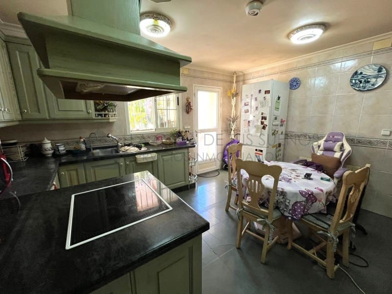 5 soverom Hus til salgs i Pinoso med garasje - € 345 000 (Ref: 9847479)