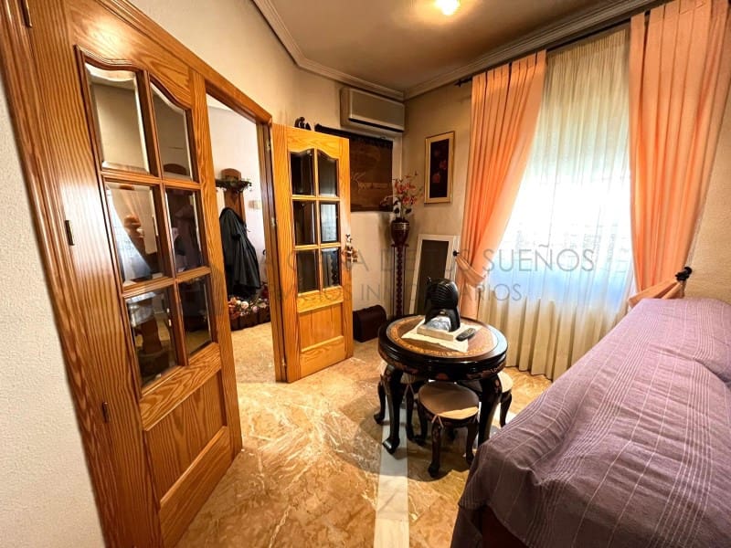 5 soverom Hus til salgs i Pinoso med garasje - € 345 000 (Ref: 9847479)