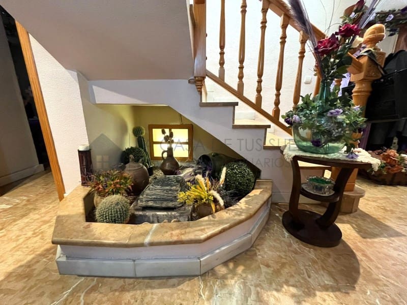 5 soverom Hus til salgs i Pinoso med garasje - € 345 000 (Ref: 9847479)