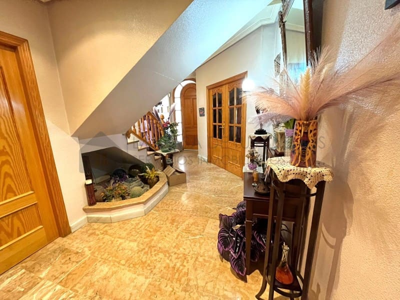 5 soverom Hus til salgs i Pinoso med garasje - € 345 000 (Ref: 9847479)