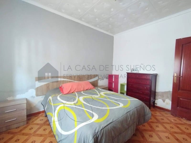 3 bedroom Flat for sale in Sax - € 69,900 (Ref: 9847480)