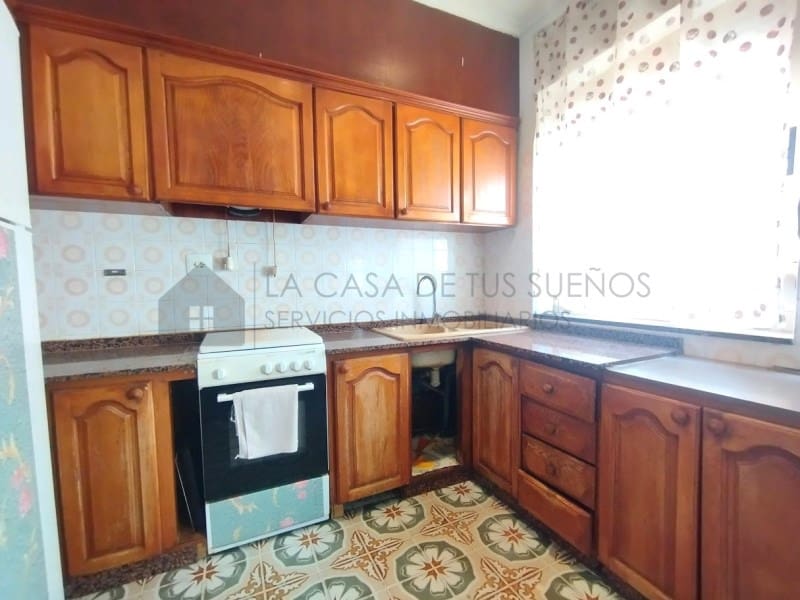 3 bedroom Flat for sale in Sax - € 69,900 (Ref: 9847480)