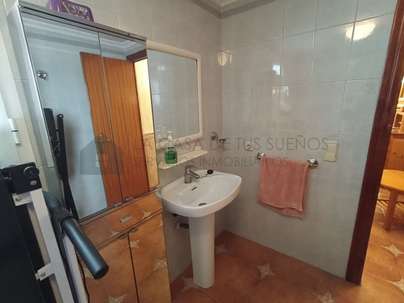 5 quarto Casa em Banda para venda em Sax com garagem - 233 000 € (Ref: 9847481)