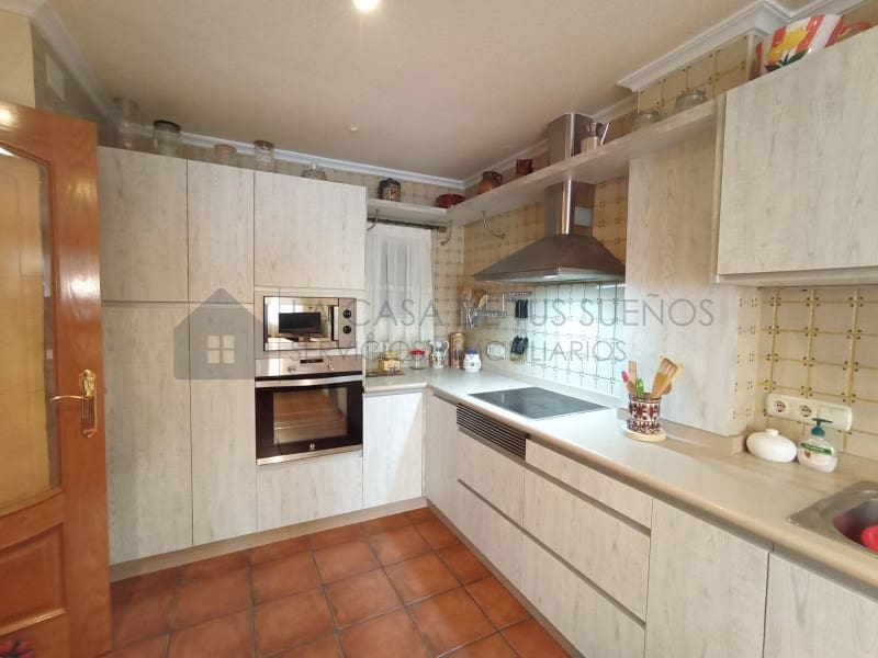5 quarto Casa em Banda para venda em Sax com garagem - 233 000 € (Ref: 9847481)