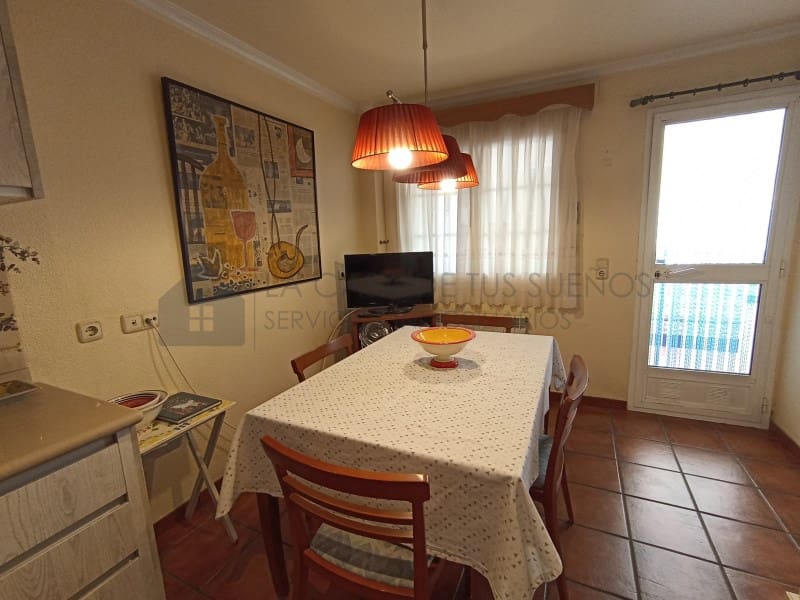 5 quarto Casa em Banda para venda em Sax com garagem - 233 000 € (Ref: 9847481)