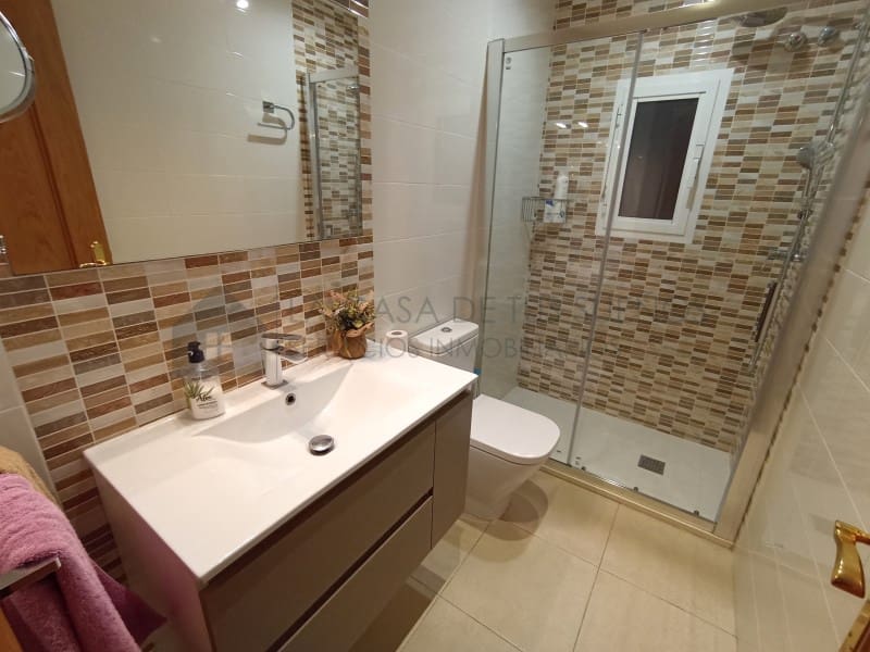 5 quarto Casa em Banda para venda em Sax com garagem - 233 000 € (Ref: 9847481)