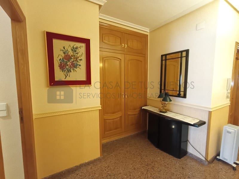 5 quarto Casa em Banda para venda em Sax com garagem - 233 000 € (Ref: 9847481)