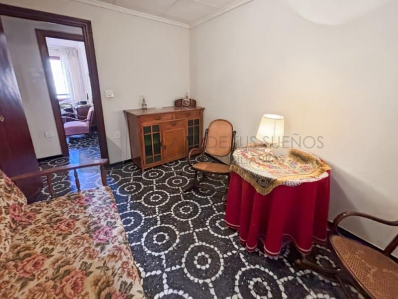 4 slaapkamer Flat te koop in Sax - € 124.900 (Ref: 9847482)