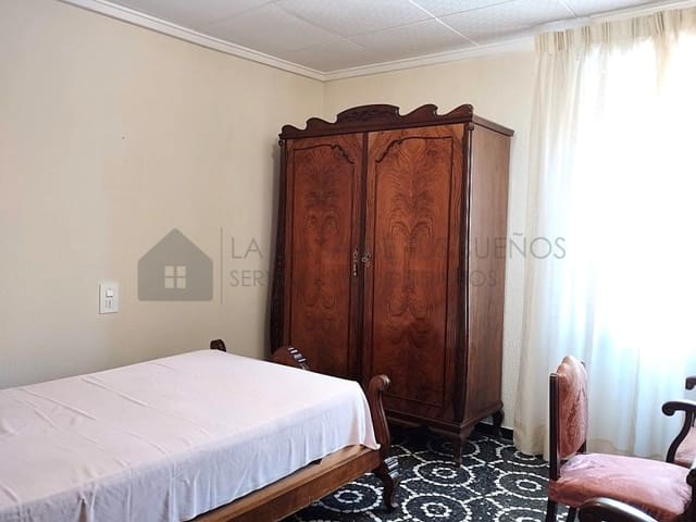4 soverom Leilighet til salgs i Sax - € 124 900 (Ref: 9847482)