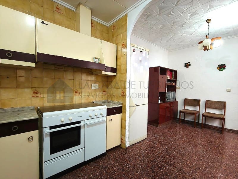 5 bedroom Townhouse for sale in Elda - € 230,000 (Ref: 9847484)