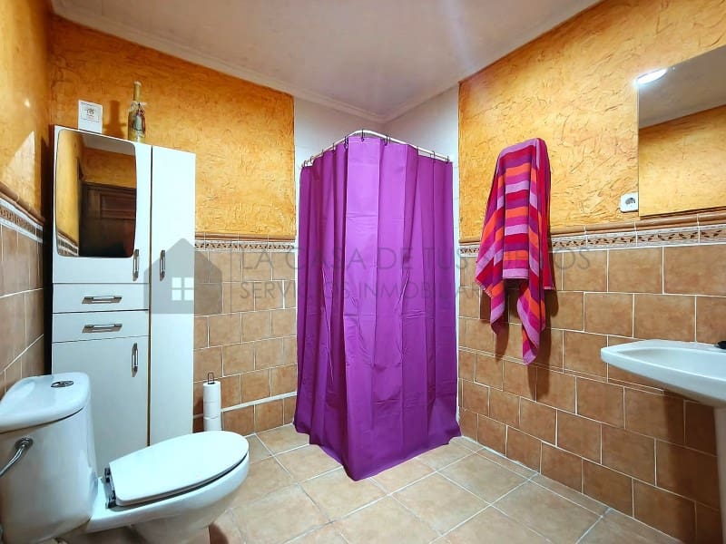 5 bedroom Townhouse for sale in Elda - € 230,000 (Ref: 9847484)