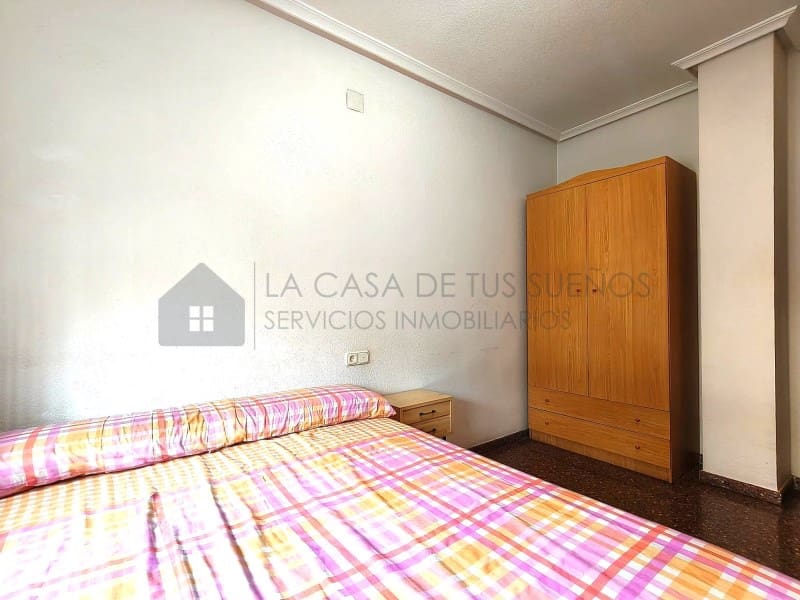 5 bedroom Townhouse for sale in Elda - € 230,000 (Ref: 9847484)
