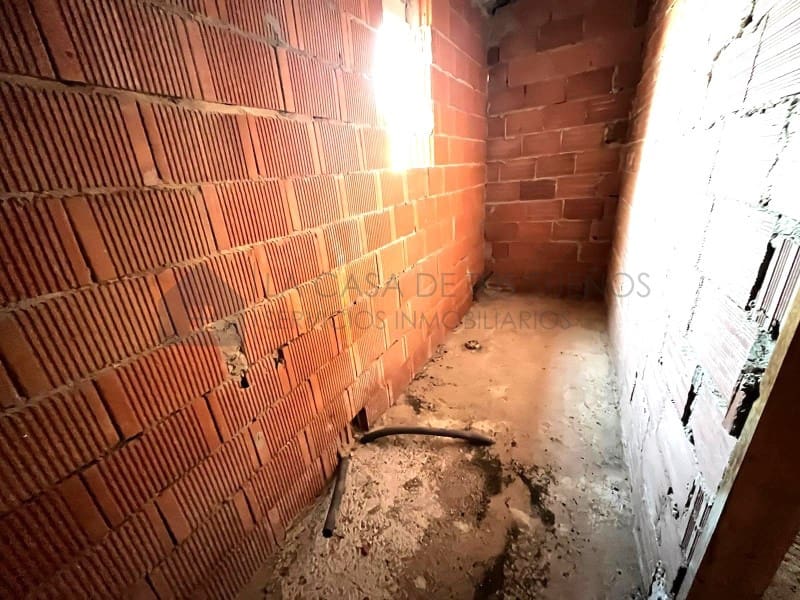 5 bedroom Finca/Country House for sale in Salinas - € 157,000 (Ref: 9847485)