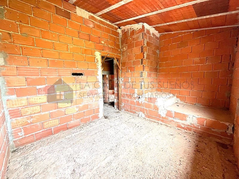 5 bedroom Finca/Country House for sale in Salinas - € 157,000 (Ref: 9847485)