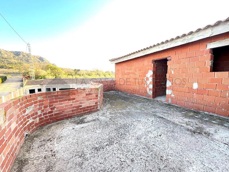 5 bedroom Finca/Country House for sale in Salinas - € 157,000 (Ref: 9847485)