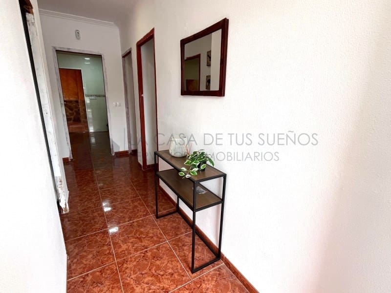 2 bedroom Townhouse for sale in Salinas with garage - € 99,000 (Ref: 9847486)