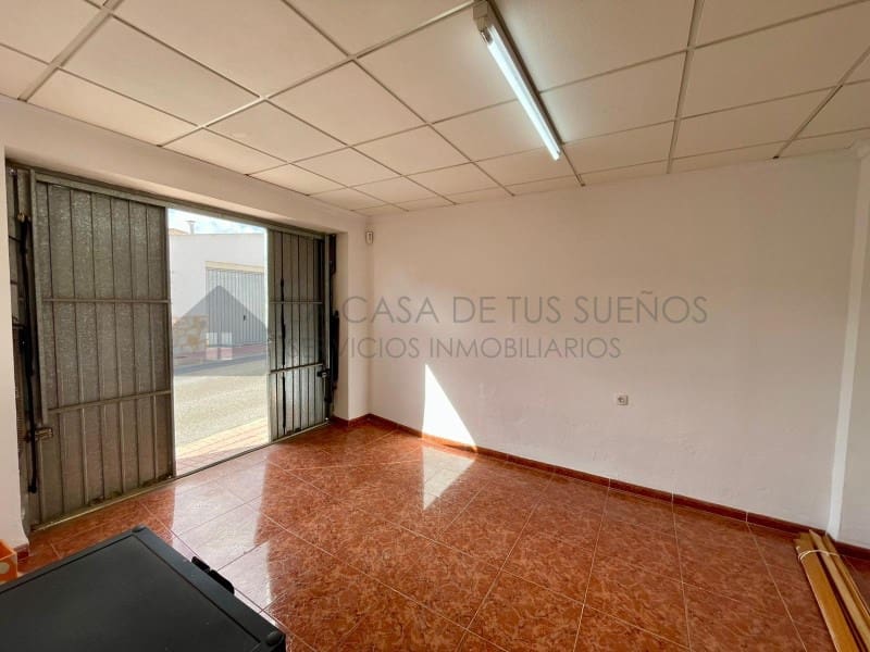 2 bedroom Townhouse for sale in Salinas with garage - € 99,000 (Ref: 9847486)