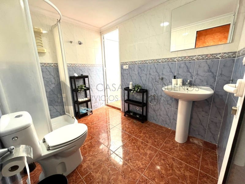 2 bedroom Townhouse for sale in Salinas with garage - € 99,000 (Ref: 9847486)