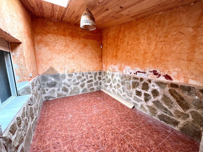 2 bedroom Townhouse for sale in Salinas with garage - € 99,000 (Ref: 9847486)