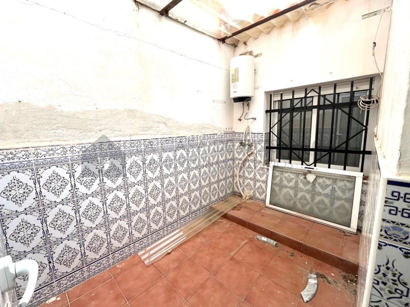 2 bedroom Townhouse for sale in Salinas with garage - € 99,000 (Ref: 9847486)