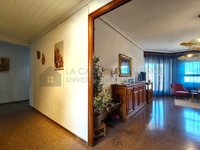 4 bedroom Flat for sale in Sax - € 87,700 (Ref: 9849338)