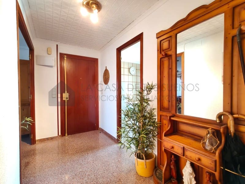 4 bedroom Flat for sale in Sax - € 87,700 (Ref: 9849338)