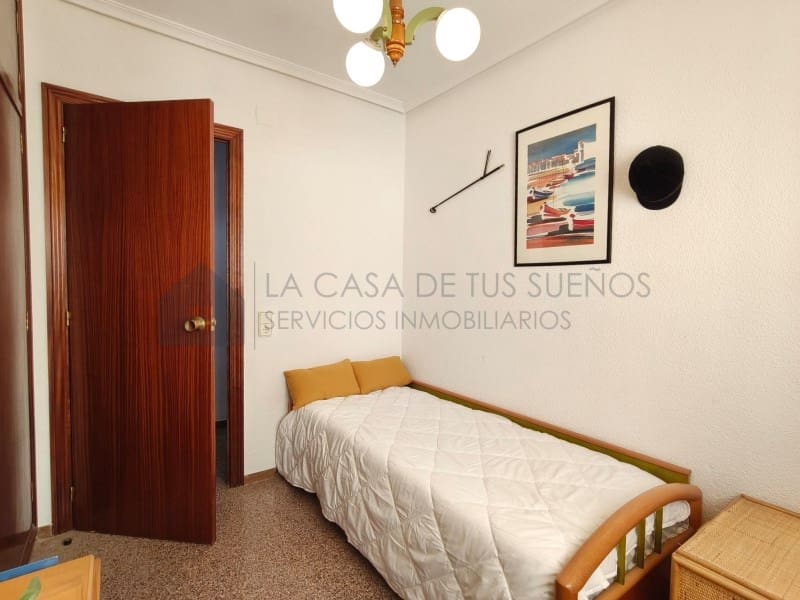 4 bedroom Flat for sale in Sax - € 87,700 (Ref: 9849338)