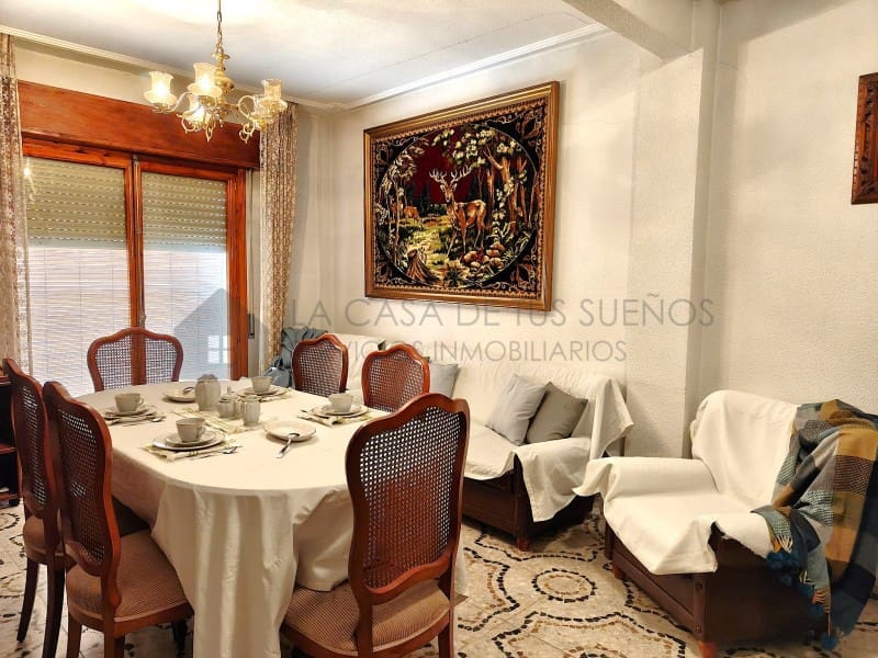 4 slaapkamer Flat te koop in Sax - € 97.000 (Ref: 9868434)