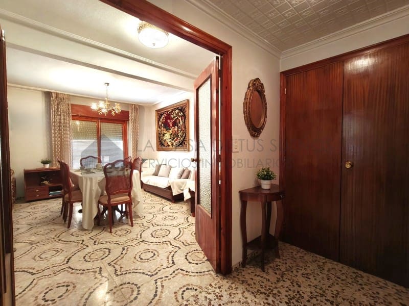 4 slaapkamer Flat te koop in Sax - € 97.000 (Ref: 9868434)