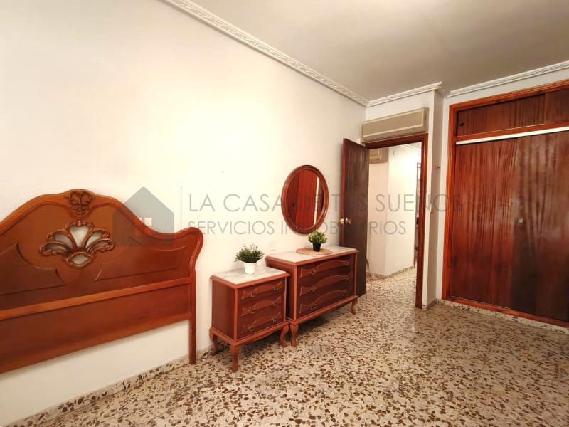 4 slaapkamer Flat te koop in Sax - € 97.000 (Ref: 9868434)