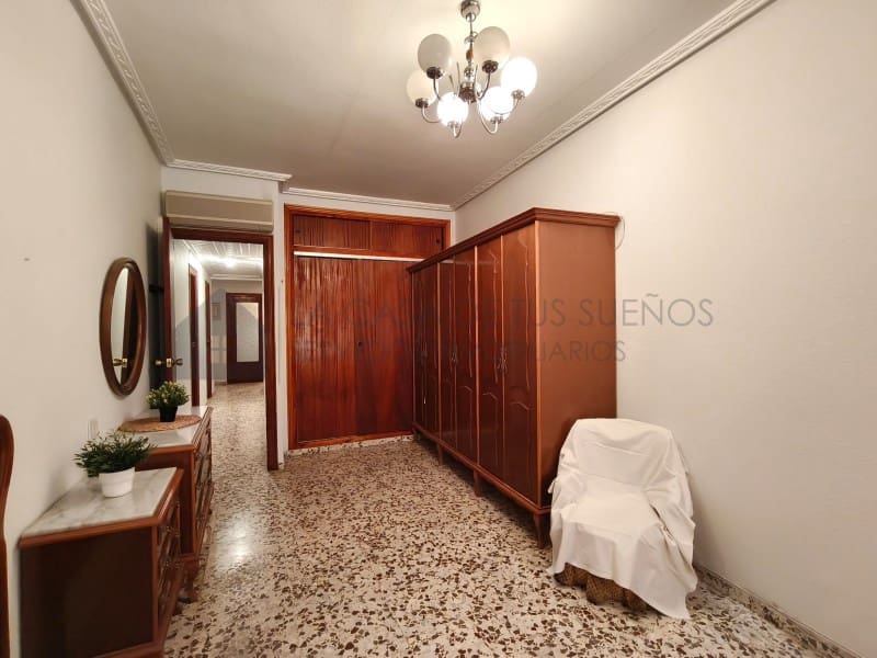 4 slaapkamer Flat te koop in Sax - € 97.000 (Ref: 9868434)