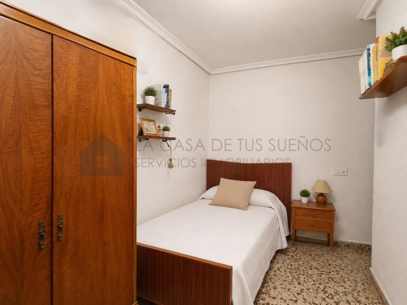 4 slaapkamer Flat te koop in Sax - € 97.000 (Ref: 9868434)