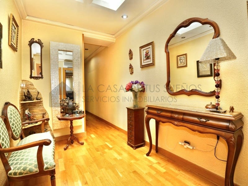 Casa de 3 habitaciones en Novelda en venta con garaje - 310.000 € (Ref: 9890022)