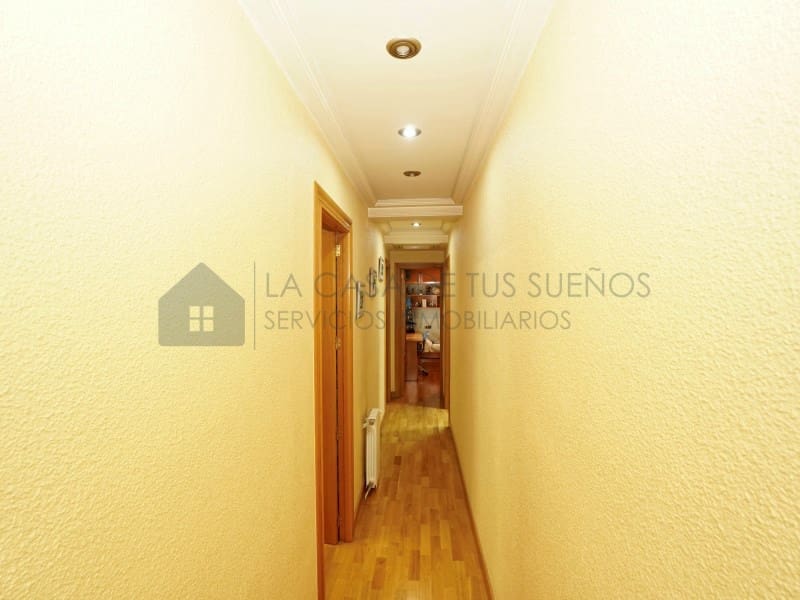 Casa de 3 habitaciones en Novelda en venta con garaje - 310.000 € (Ref: 9890022)