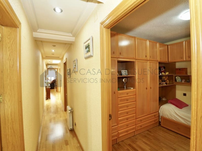 Casa de 3 habitaciones en Novelda en venta con garaje - 310.000 € (Ref: 9890022)