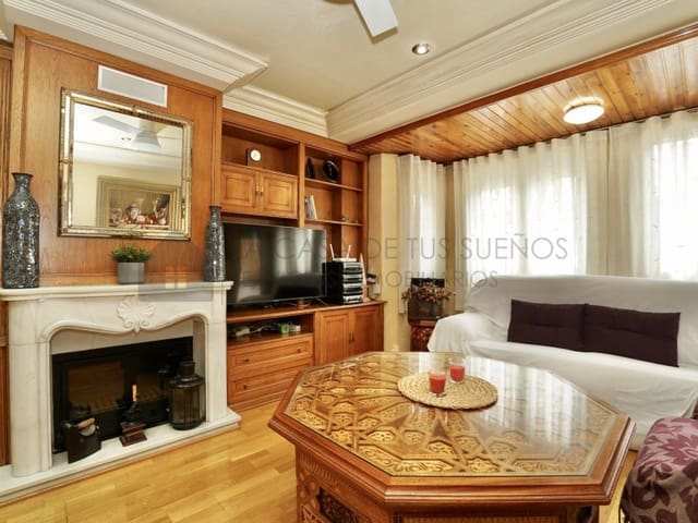 3 sypialnia Dom na sprzedaż w Novelda z garażem - 310 000 € (Ref: 9890022)