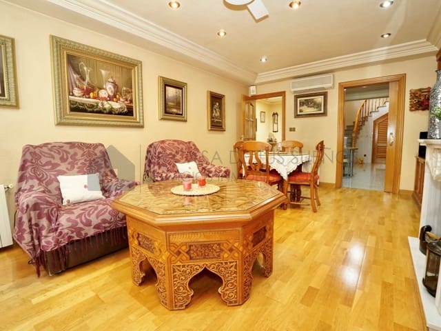 3 sypialnia Dom na sprzedaż w Novelda z garażem - 310 000 € (Ref: 9890022)