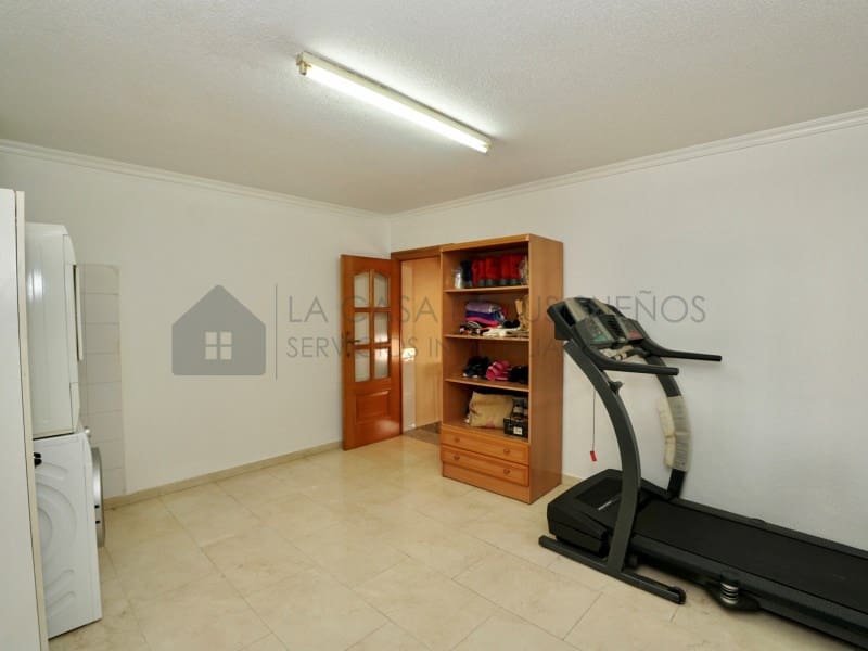 Casa de 3 habitaciones en Novelda en venta con garaje - 310.000 € (Ref: 9890022)